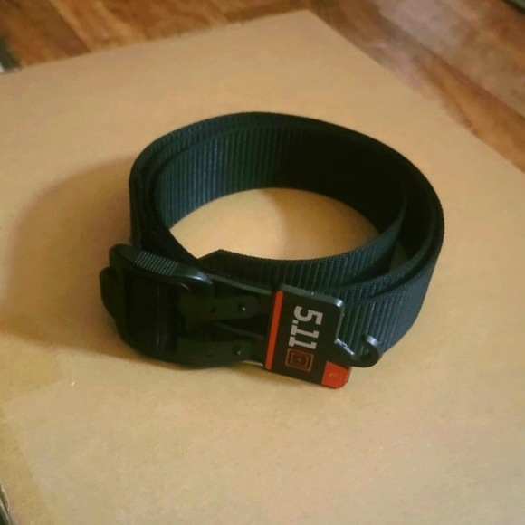 5.11 Men's Tactical 1.5-Inch Belt & Legacy Box Trucker Tactical Hat - Picture 8 of 13